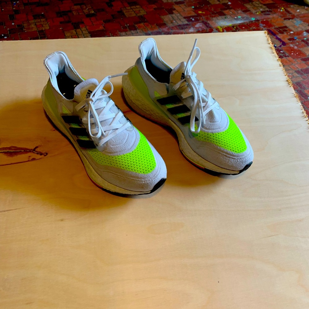 Ultraboost 21 - EUC - KIDS 6 WOMEN 7.5